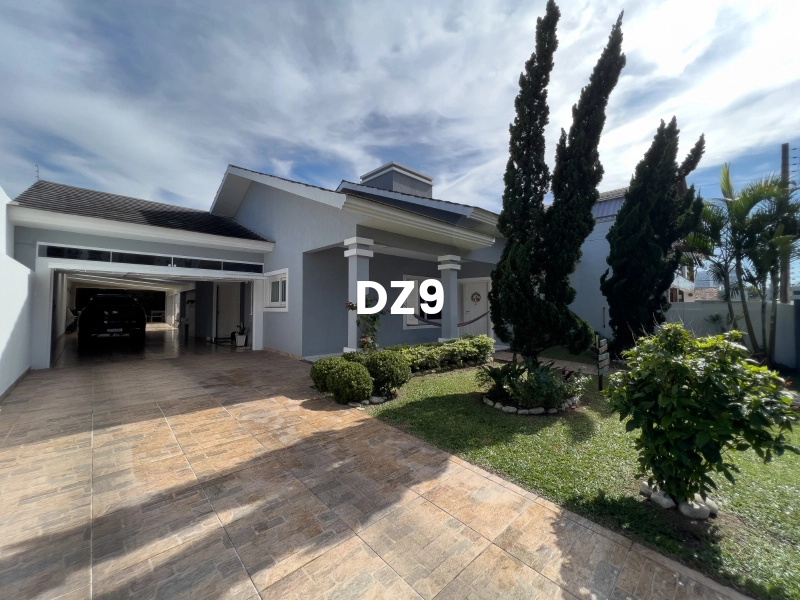 CASA COM 5 DORMITORIOS!: 6ª foto da galeria de imagens do imóvel