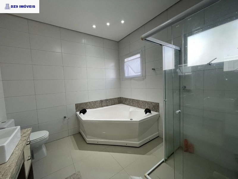 LINDA CASA NO CONDADO DE CAPÃO: 9ª foto da galeria de imagens do imóvel