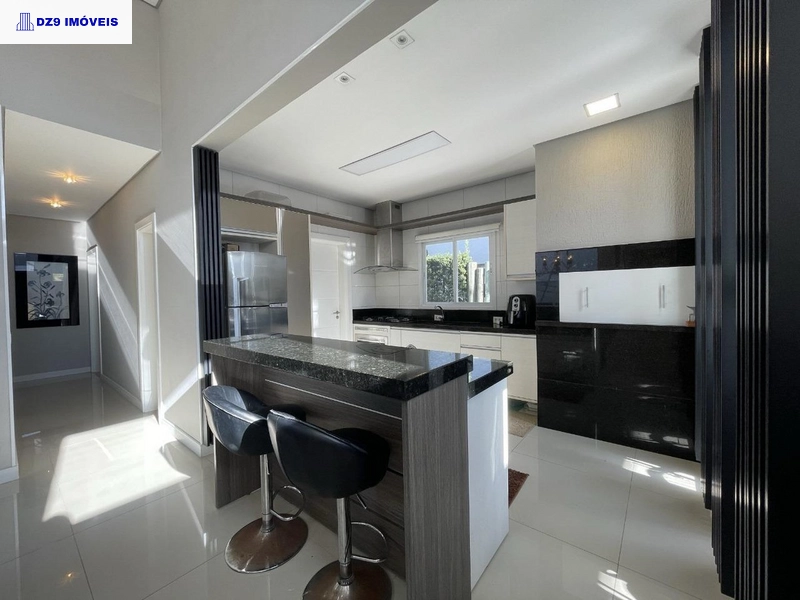 LINDA CASA NO CONDADO DE CAPÃO: 19ª foto da galeria de imagens do imóvel