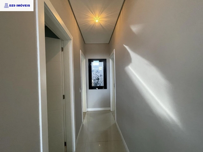 LINDA CASA NO CONDADO DE CAPÃO: 5ª foto da galeria de imagens do imóvel