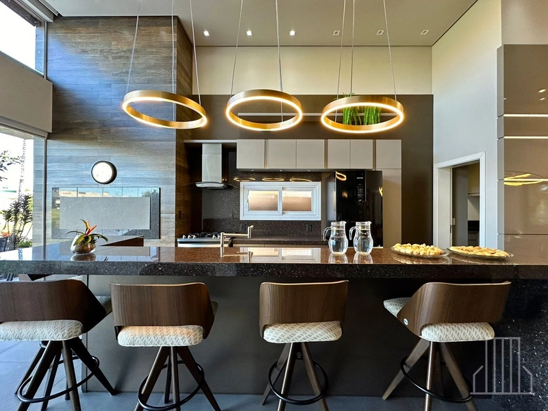 EXCELENTE CASA À VENDA EM CONDOMÍNIO FECHADO - BEIRA LAGO!: 10ª foto da galeria de imagens do imóvel