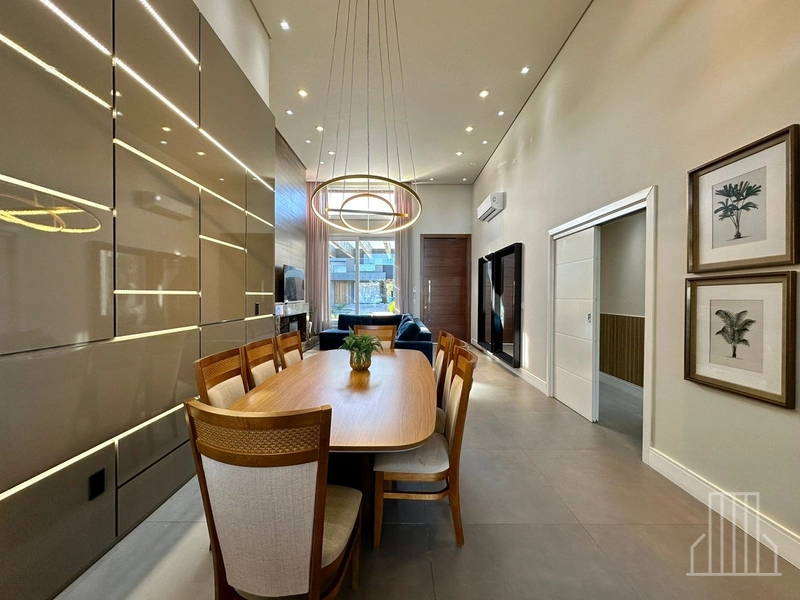 EXCELENTE CASA À VENDA EM CONDOMÍNIO FECHADO - BEIRA LAGO!: 13ª foto da galeria de imagens do imóvel