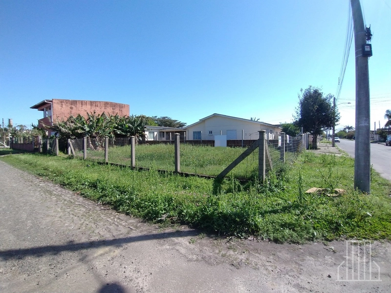 TERRENO A VENDA EM CAPÃO NOVO!: 3ª foto da galeria de imagens do imóvel