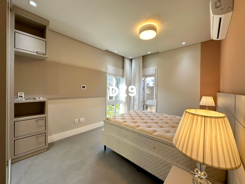 CASA ESTILOSA E ACONCHEGANTE EM CONDOMÍNIO FECHADO À VENDA!: 11ª foto da galeria de imagens do imóvel