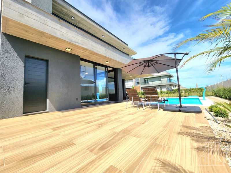 DESLUMBRANTE CASA NO CONDOMÍNIO COSTA SERENA: 8ª foto da galeria de imagens do imóvel