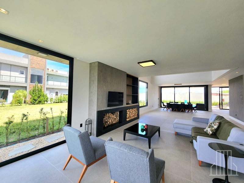 DESLUMBRANTE CASA NO CONDOMÍNIO COSTA SERENA: 4ª foto da galeria de imagens do imóvel