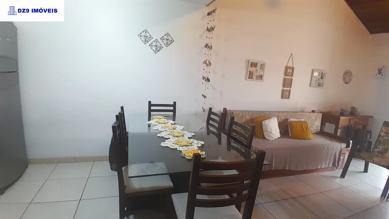 Sobrado com mezanino em Capão Novo: 5ª foto da galeria de imagens do imóvel