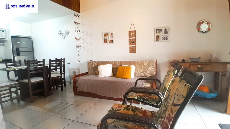 Sobrado com mezanino em Capão Novo: 4ª foto da galeria de imagens do imóvel