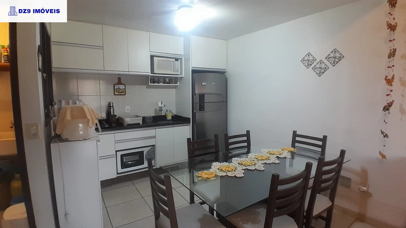 Sobrado com mezanino em Capão Novo: 6ª foto da galeria de imagens do imóvel