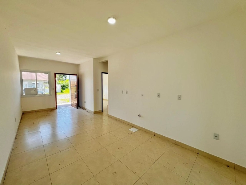 Casa com 2 Dormitórios e Amplo Pátio – Aceita Financiamento: 6ª foto da galeria de imagens do imóvel
