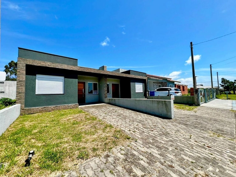 Casa com 2 Dormitórios e Amplo Pátio – Aceita Financiamento: 3ª foto da galeria de imagens do imóvel