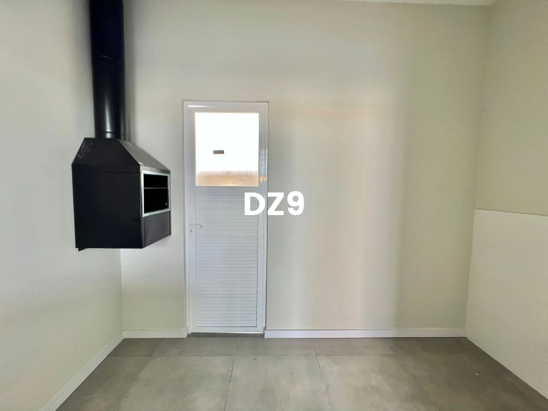 CASA COM 2 DORMITORIOS, SENDO 1 SUITE BEM LOCALIZADO!: 15ª foto da galeria de imagens do imóvel