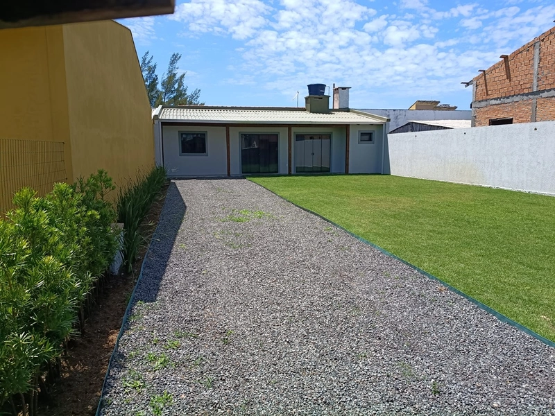 CASA PARA ALUGUEL ANUAL EM CAPÃO NOVO!: 1ª foto da galeria de imagens do imóvel