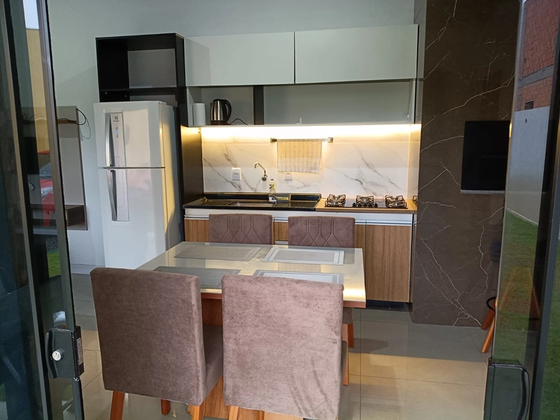 CASA PARA ALUGUEL ANUAL EM CAPÃO NOVO!: 6ª foto da galeria de imagens do imóvel