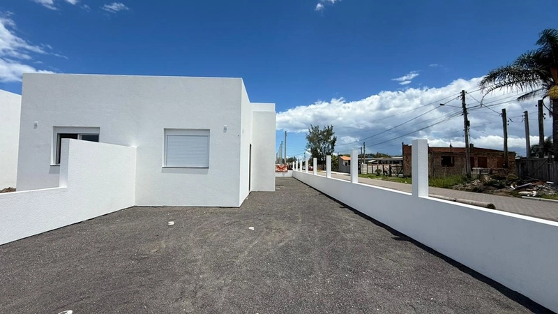 CASA DE ESQUINA A VENDA NO BAIRRO ZONA NORTE!: 3ª foto da galeria de imagens do imóvel