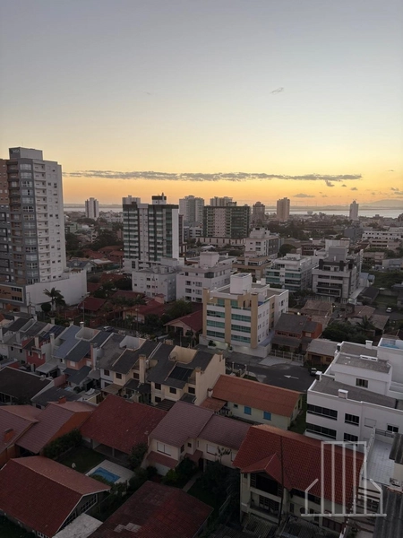 Apartamento de 2 Dormitórios com Suíte no Centro de Tramandaí: 1ª foto da galeria de imagens do imóvel