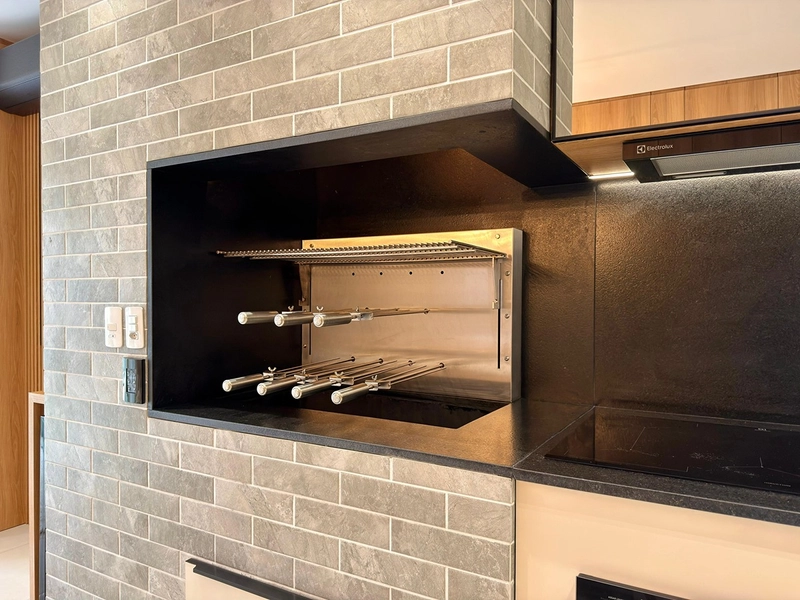 Apartamento mobiliado a uma quadra do mar com vista livre e infraestrutura completa em Capão da Canoa: 14ª foto da galeria de imagens do imóvel