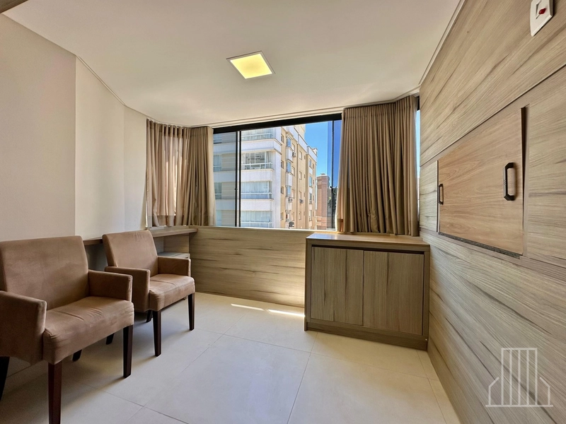 LINDO E ELEGANTE APARTAMENTO À VENDA NO EXCELENTE BAIRRO ZONA NOVA!: 6ª foto da galeria de imagens do imóvel