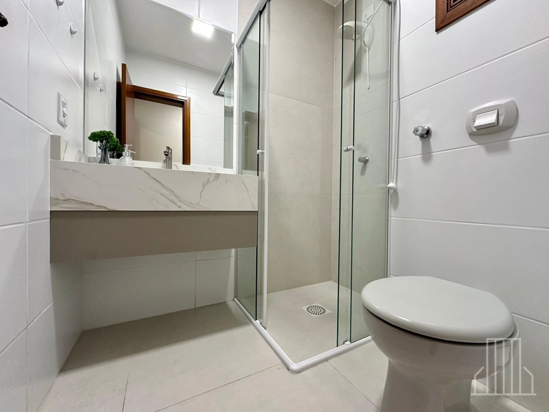 LINDO E ELEGANTE APARTAMENTO À VENDA NO EXCELENTE BAIRRO ZONA NOVA!: 14ª foto da galeria de imagens do imóvel