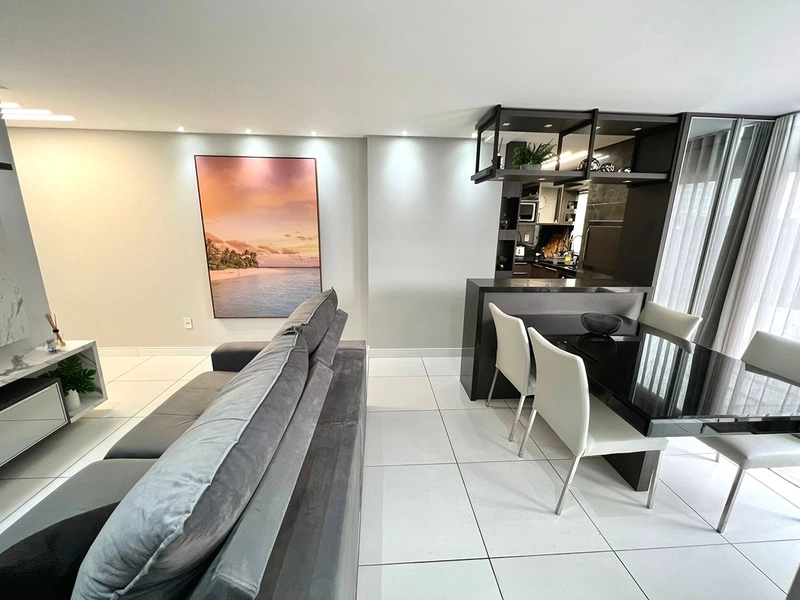 Apartamento Mobiliado com Terraço na Zona Nova – 2 Dormitórios: 8ª foto da galeria de imagens do imóvel