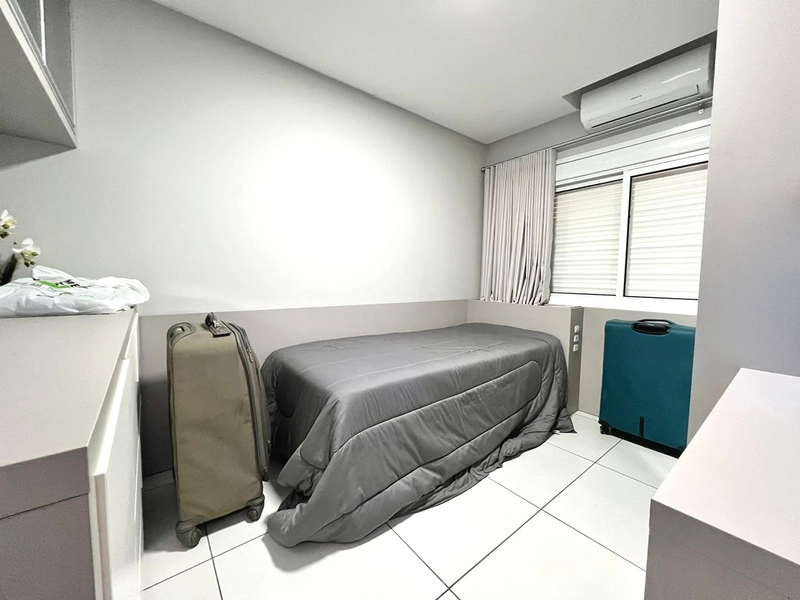 Apartamento Mobiliado com Terraço na Zona Nova – 2 Dormitórios: 18ª foto da galeria de imagens do imóvel