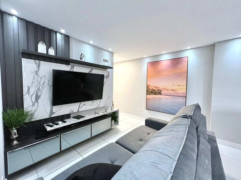 Apartamento Mobiliado com Terraço na Zona Nova – 2 Dormitórios: 6ª foto da galeria de imagens do imóvel