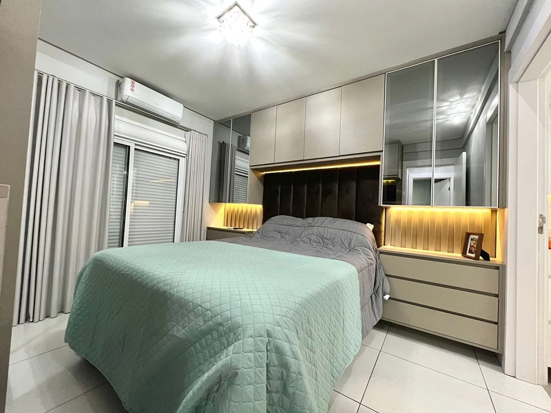 Apartamento Mobiliado com Terraço na Zona Nova – 2 Dormitórios: 14ª foto da galeria de imagens do imóvel