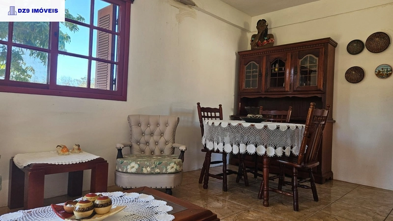 Casa mobiliada no bairro Cruzeiro, perto de comércios e escolas: 13ª foto da galeria de imagens do imóvel