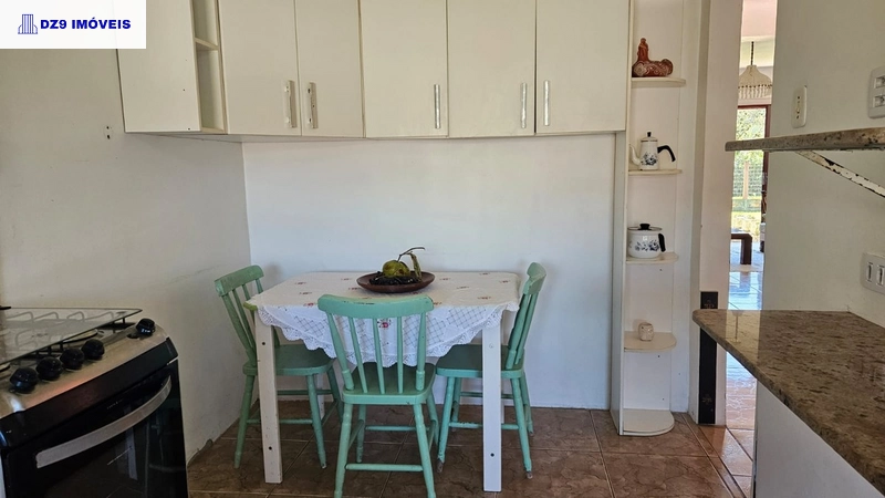 Casa mobiliada no bairro Cruzeiro, perto de comércios e escolas: 4ª foto da galeria de imagens do imóvel