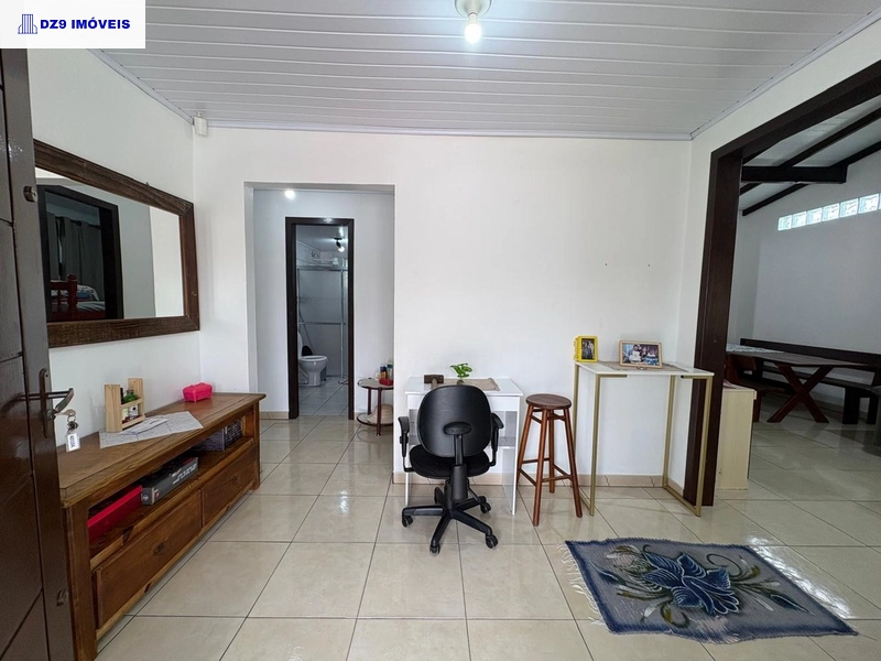 Casa com 3 Dormitórios e Piscina – Estuda parcelamento: 5ª foto da galeria de imagens do imóvel