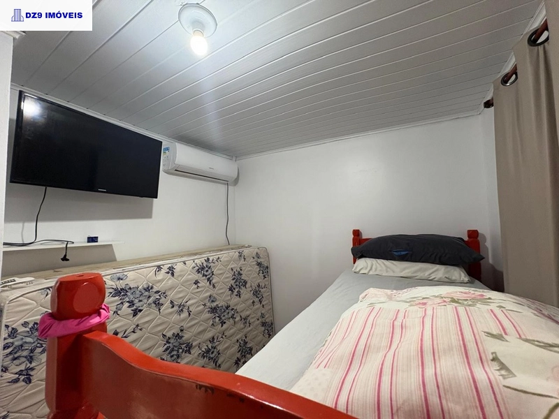 Casa com 3 Dormitórios e Piscina – Estuda parcelamento: 12ª foto da galeria de imagens do imóvel