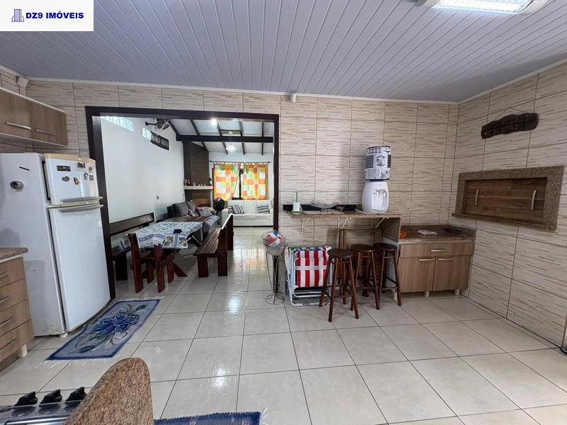 Casa com 3 Dormitórios e Piscina – Estuda parcelamento: 7ª foto da galeria de imagens do imóvel