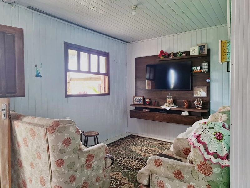 Casa mobiliada com 2 dormitórios no bairro Capão Novo : 10ª foto da galeria de imagens do imóvel