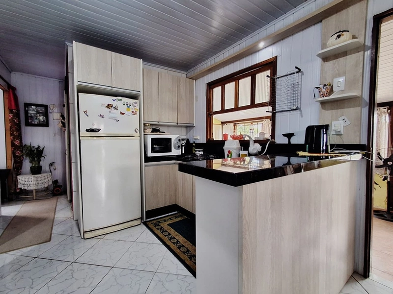 Casa mobiliada com 2 dormitórios no bairro Capão Novo : 8ª foto da galeria de imagens do imóvel