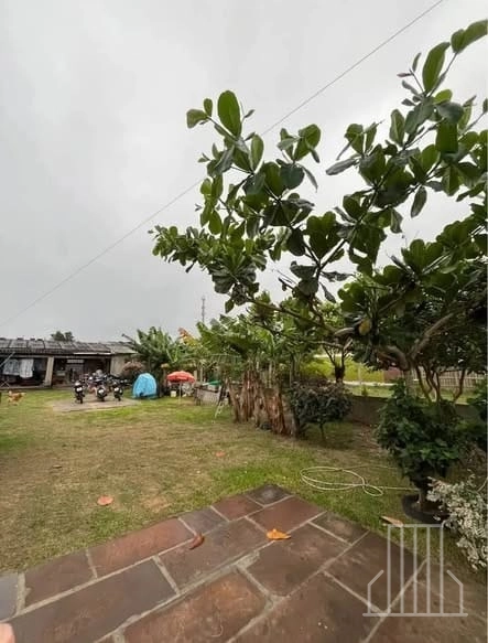 EXCELENTE CASA A POUCAS QUADRAS DO MAR NO BAIRRO PRAIA DO BARCO!: 2ª foto da galeria de imagens do imóvel