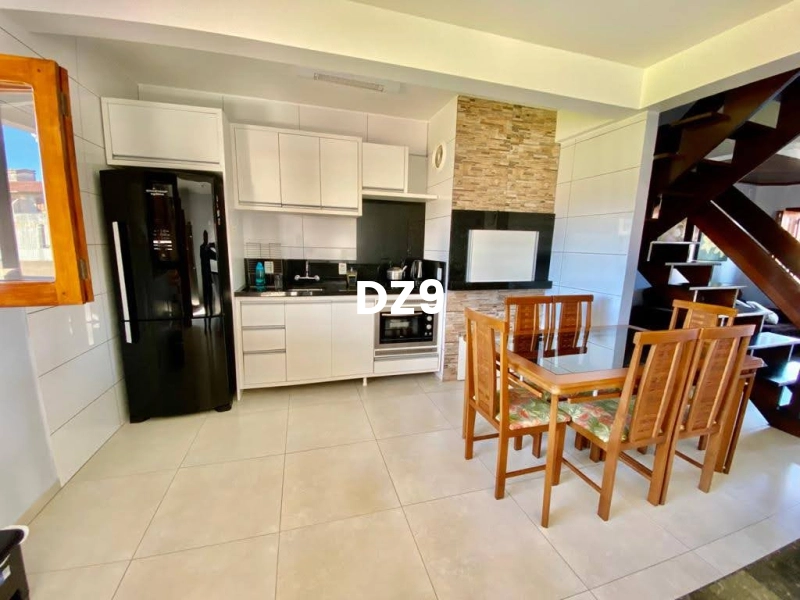 CASA COM 3 DORMITORIOS, SENDO 1 SUITE BEM LOCALIZADA!: 7ª foto da galeria de imagens do imóvel