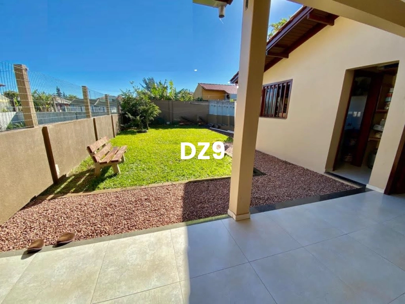 CASA COM 3 DORMITORIOS, SENDO 1 SUITE BEM LOCALIZADA!: 1ª foto da galeria de imagens do imóvel