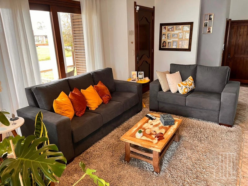 LINDA CASA PARA LOCAÇÃO TEMPORADA NO BAIRRO ARAÇÁ EM CAPÃO DA CANOA: 2ª foto da galeria de imagens do imóvel