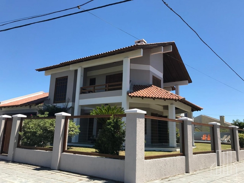 LINDA CASA PARA LOCAÇÃO TEMPORADA NO BAIRRO ARAÇÁ EM CAPÃO DA CANOA: 1ª foto da galeria de imagens do imóvel