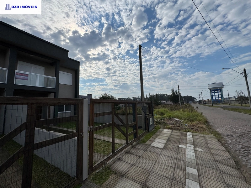 ENCANTADOR SOBRADO MOBILIADO COM PISCINA E CHURRASQUEIRA: 16ª foto da galeria de imagens do imóvel