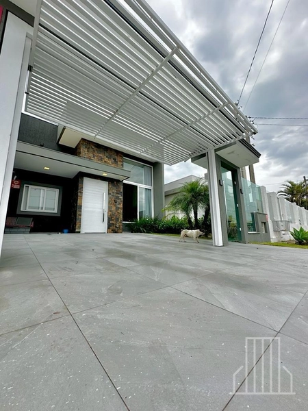 LINDA CASA EM BAIRRO TRANQUILO, A POUCOS PASSOS DO MAR!: 1ª foto da galeria de imagens do imóvel