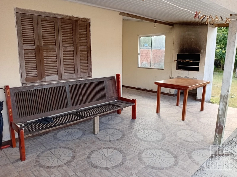 Aluguel de Temporada em Capão Novo: 2ª foto da galeria de imagens do imóvel