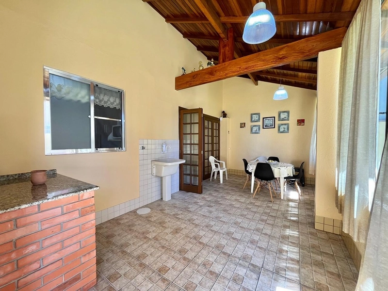 EXCELENTE IMÓVEL A VENDA EM CAPÃO NOVO!: 15ª foto da galeria de imagens do imóvel