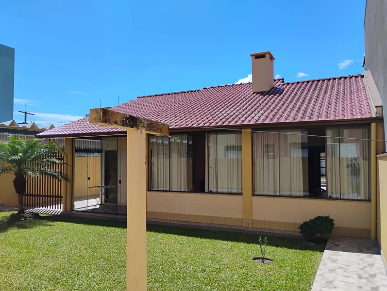 EXCELENTE IMÓVEL A VENDA EM CAPÃO NOVO!: 3ª foto da galeria de imagens do imóvel