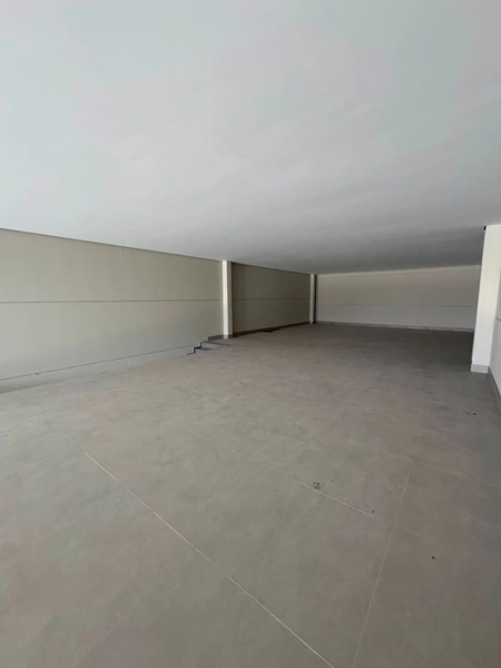 Amplo Espaço Comercial com Mezanino e Pé-Direito Duplo: 8ª foto da galeria de imagens do imóvel
