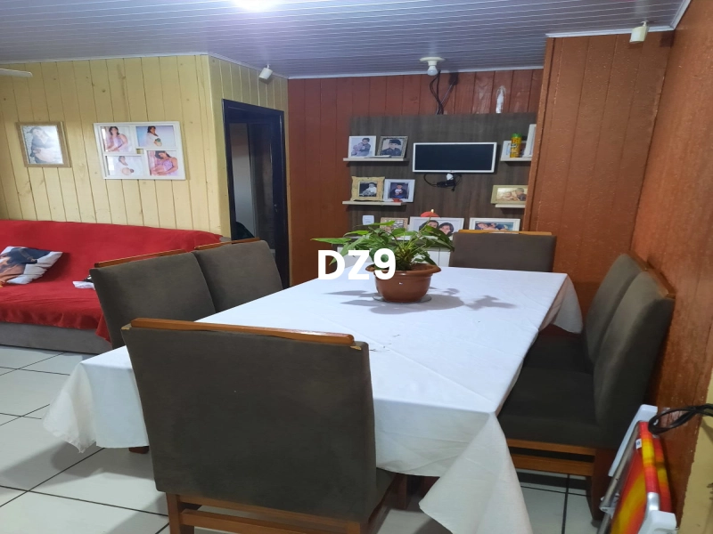 CASA COM 2 DORMITORIOS, SENDO 1 SUITE BEM LOCALIZADA!: 2ª foto da galeria de imagens do imóvel