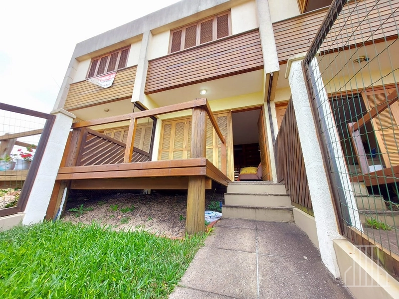 ALUGUEL TEMPORÁRIO: SOBRADO COM 2 DORMITÓRIOS: 1ª foto da galeria de imagens do imóvel