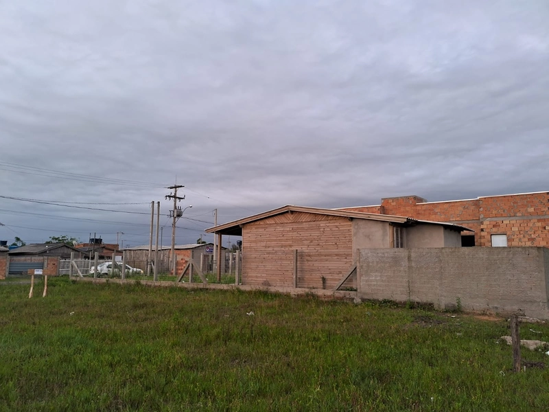 **Terreno à Venda no Posto 5 em Capão Novo – Estuda Proposta: 2ª foto da galeria de imagens do imóvel