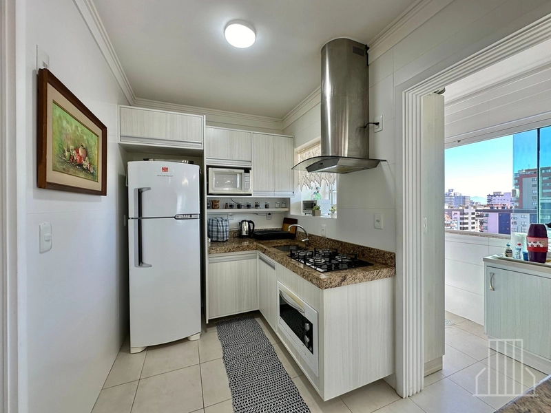 ACONCHEGANTE REFÚGIO A PASSOS DO MAR!: 12ª foto da galeria de imagens do imóvel