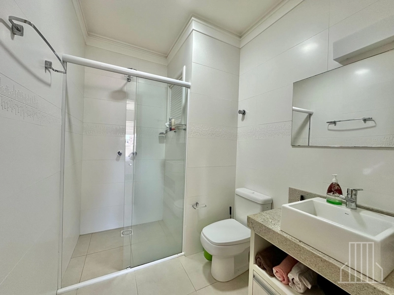 ACONCHEGANTE REFÚGIO A PASSOS DO MAR!: 16ª foto da galeria de imagens do imóvel